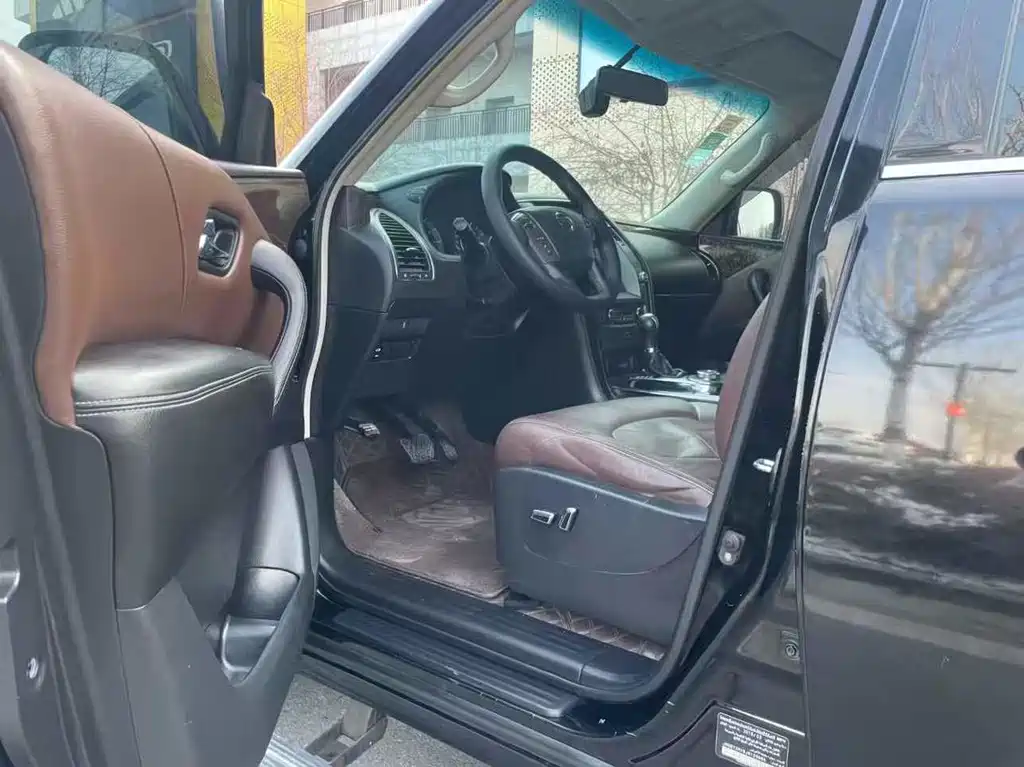 Nissan Patrol — фото 4