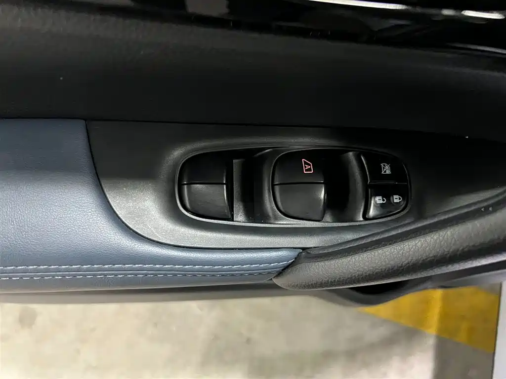 Nissan Qashqai — фото 9