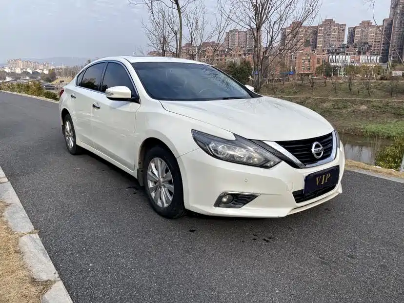 Nissan Teana — фото 3