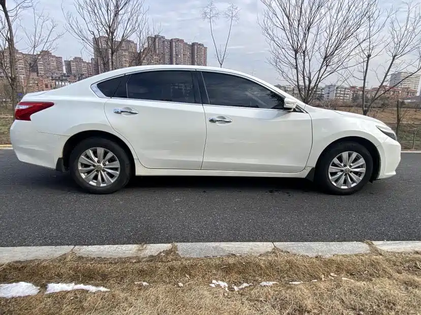 Nissan Teana — фото 5