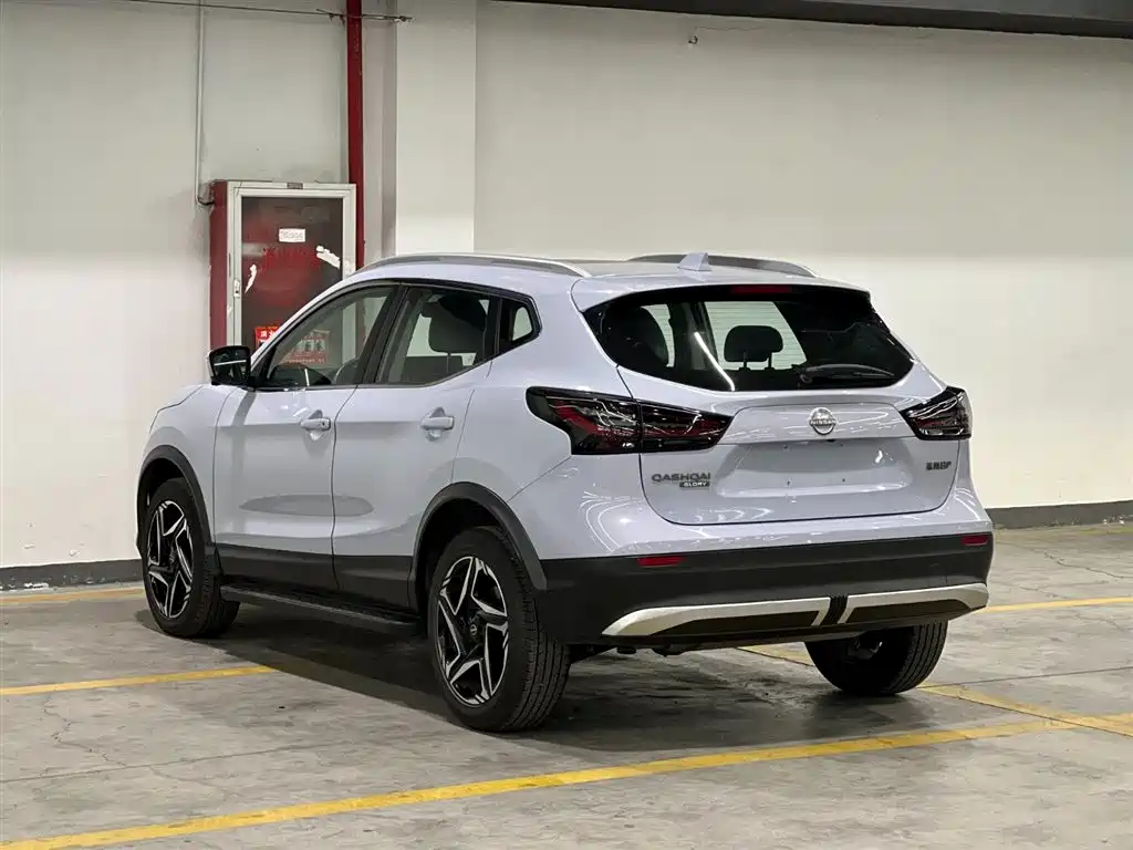 Nissan Qashqai — фото 4