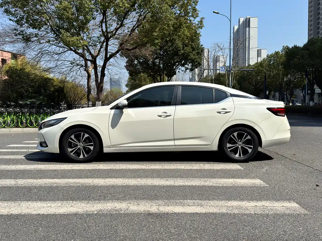 Nissan Sylphy — фото 4