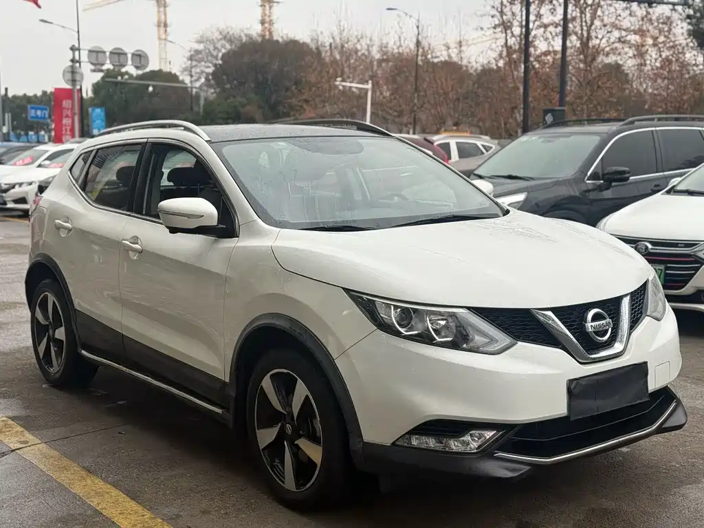 Nissan Qashqai — фото 3