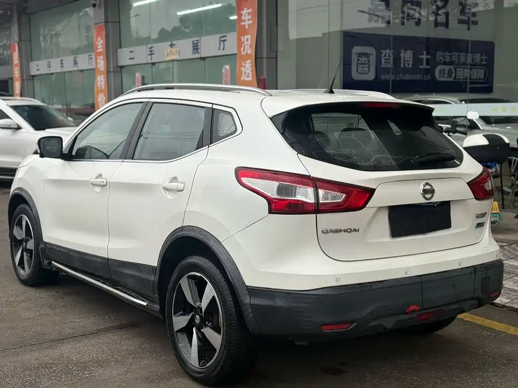 Nissan Qashqai — фото 7