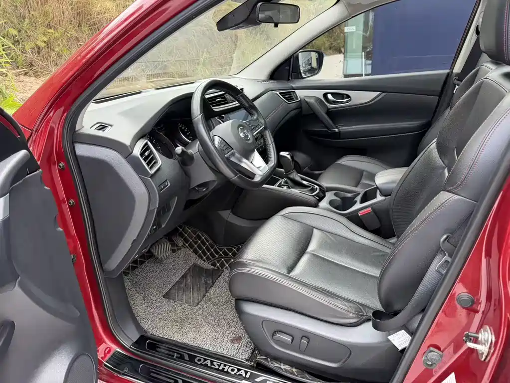 Nissan Qashqai — фото 10