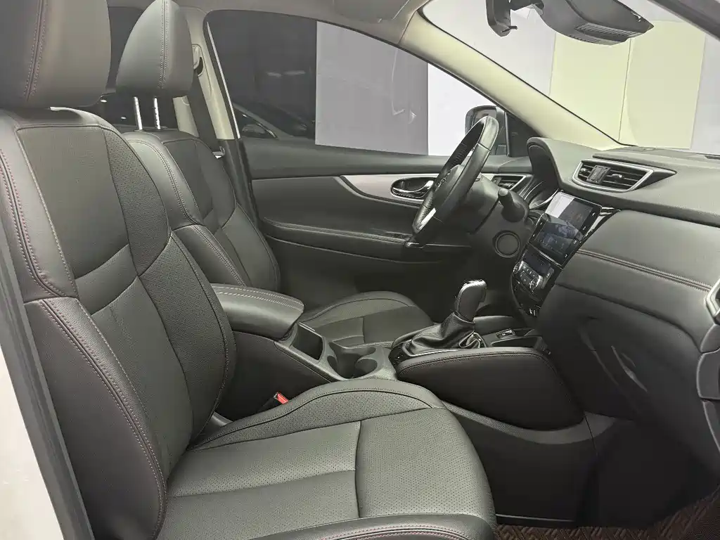 Nissan Qashqai — фото 19