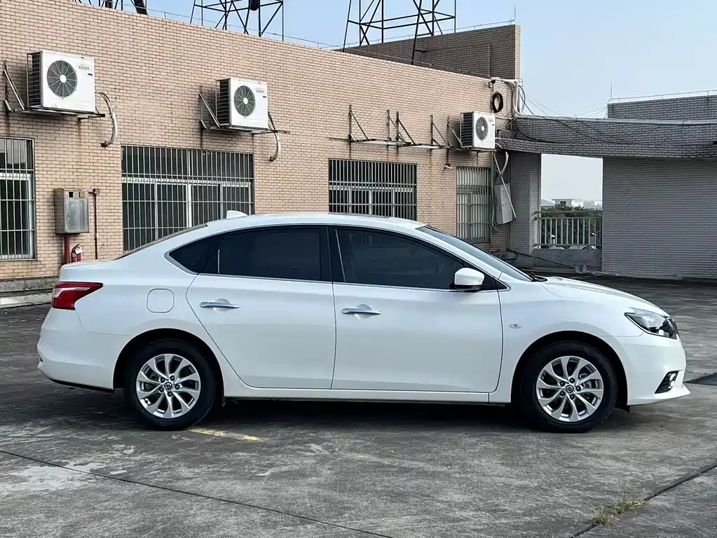 Nissan Sylphy — фото 4