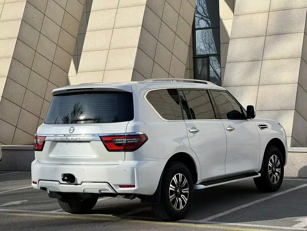 Nissan Patrol — фото 6