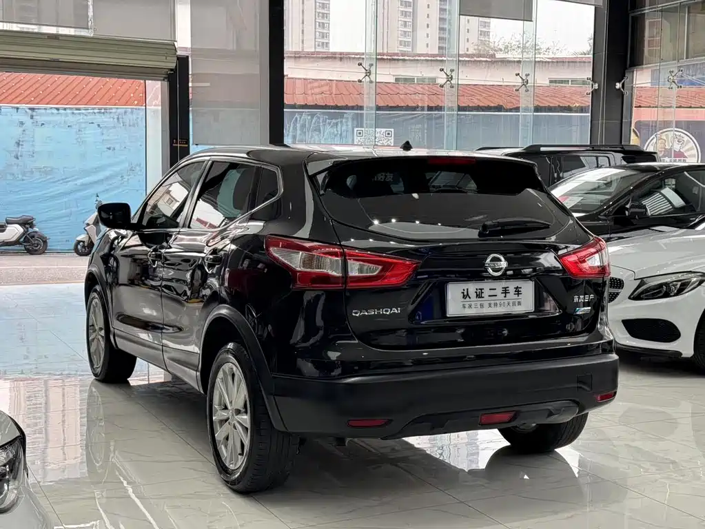 Nissan Qashqai — фото 3