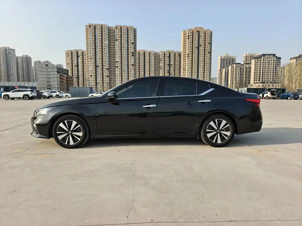Nissan Teana — фото 10