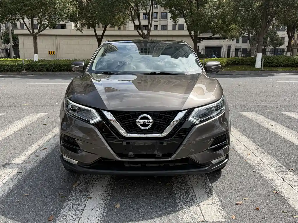 Nissan Qashqai — фото 2