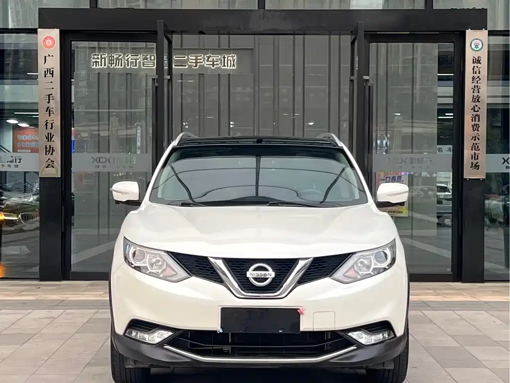 Nissan Qashqai — фото 2