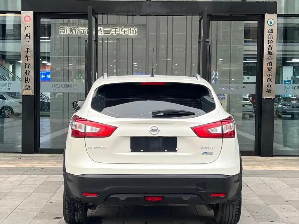 Nissan Qashqai — фото 5