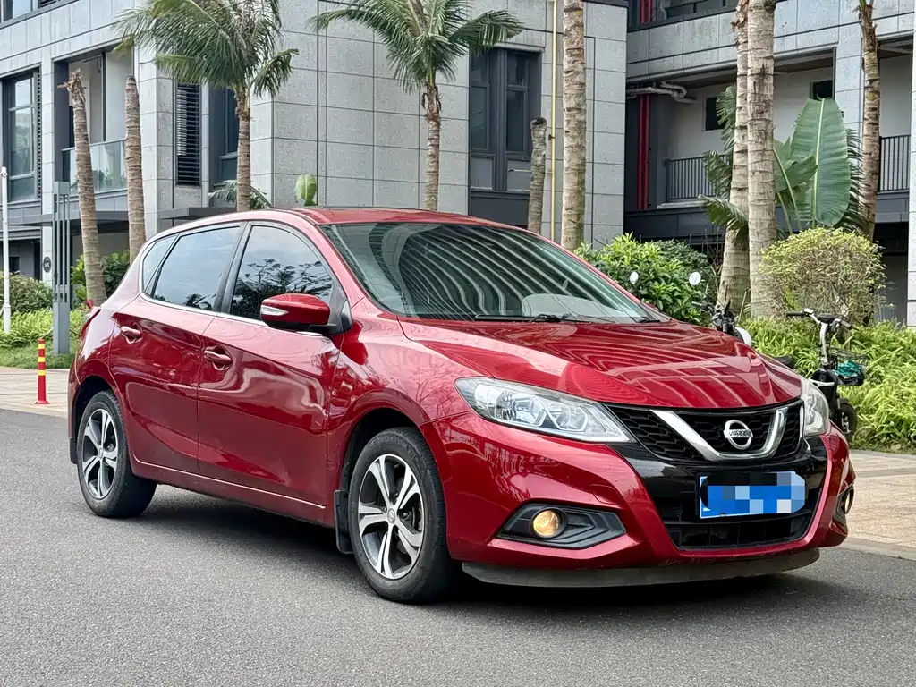 Nissan Tiida — фото 3