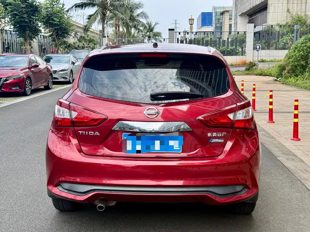 Nissan Tiida — фото 8