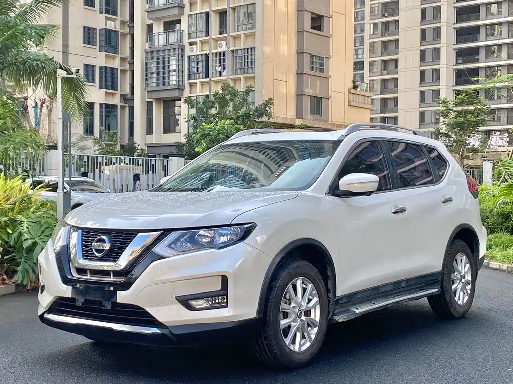 Nissan X-Trail — фото 10