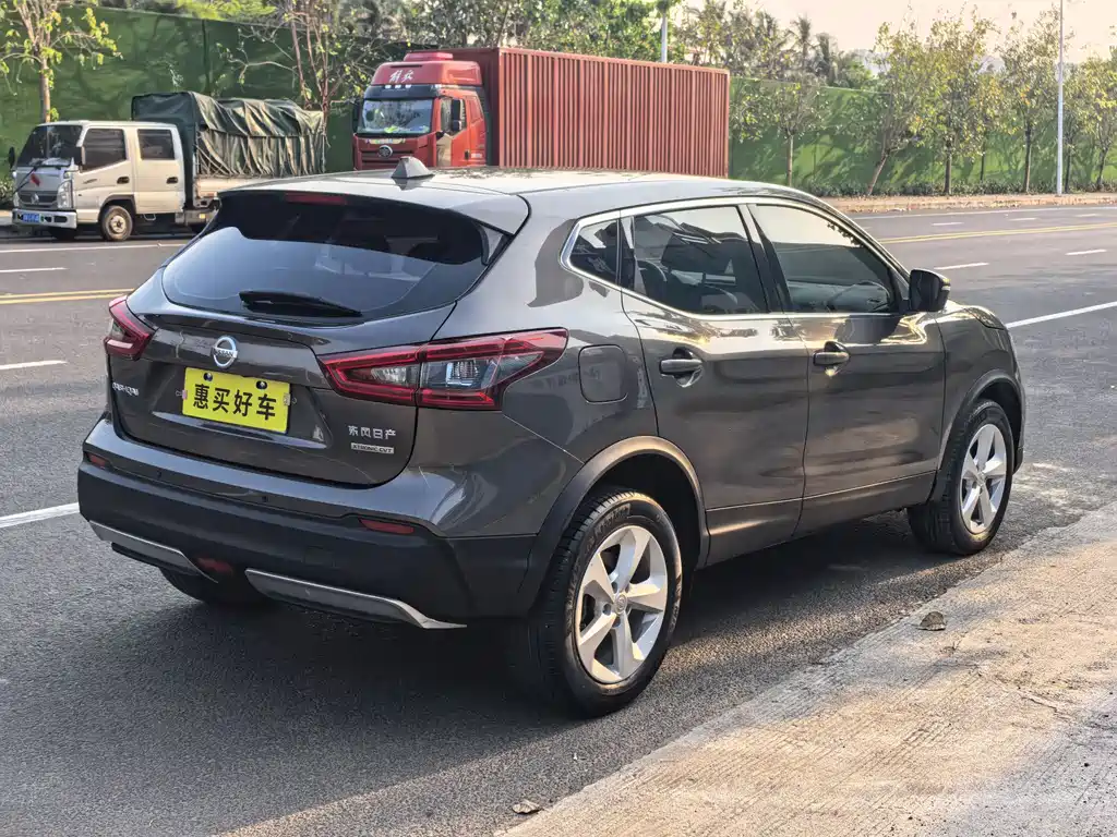 Nissan Qashqai — фото 11