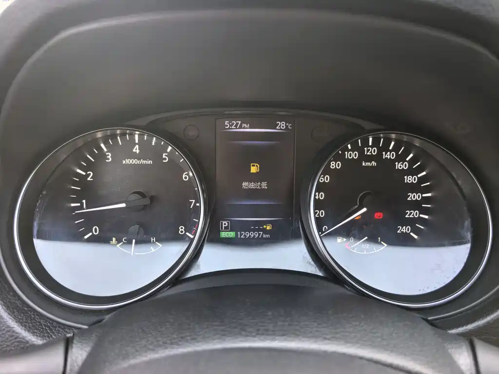 Nissan Qashqai — фото 14