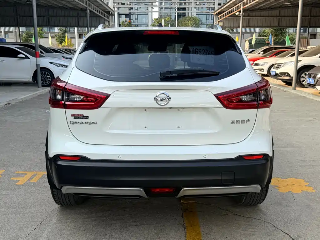 Nissan Qashqai — фото 4