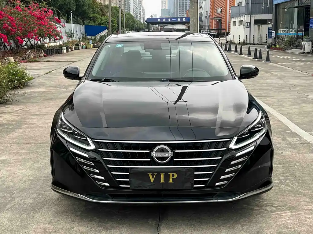 Nissan Teana — фото 2