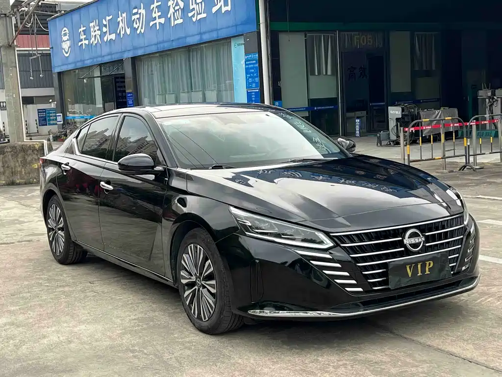 Nissan Teana — фото 3