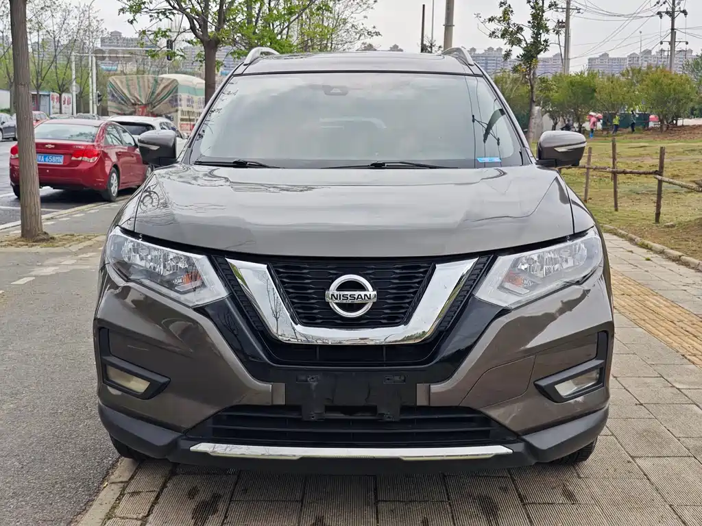 Nissan X-Trail — фото 2