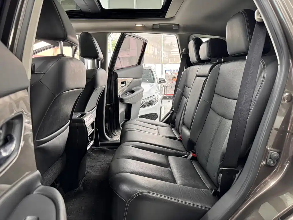Nissan Murano — фото 9