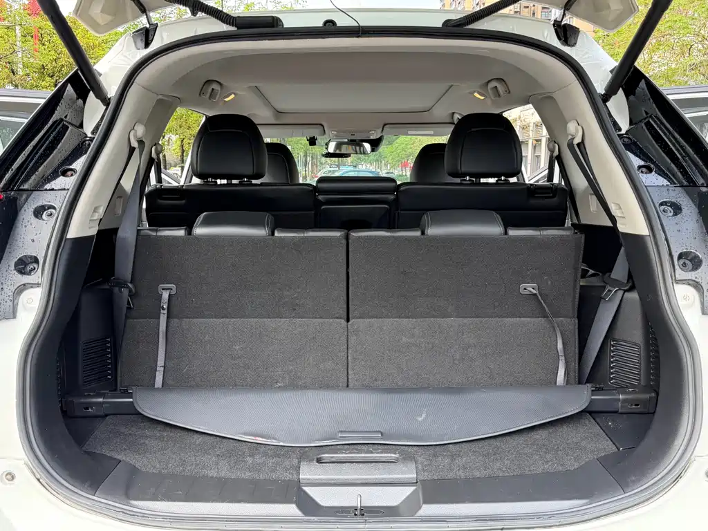 Nissan X-Trail — фото 18