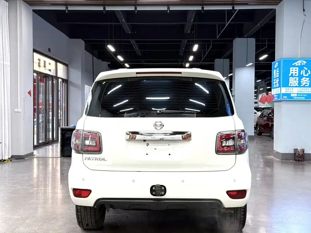 Nissan Patrol — фото 15