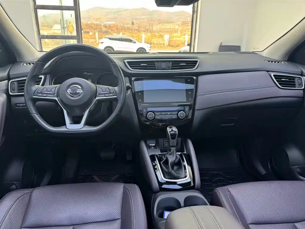 Nissan Qashqai — фото 13