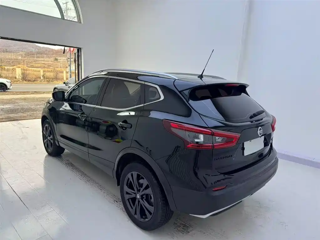 Nissan Qashqai — фото 3