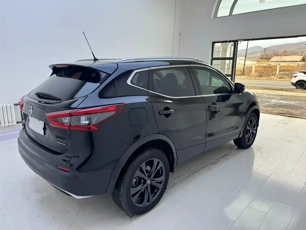 Nissan Qashqai — фото 5