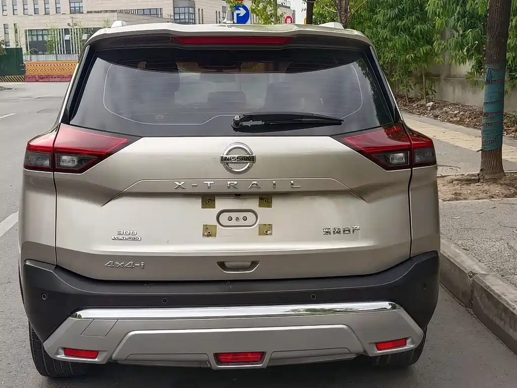 Nissan X-Trail — фото 13