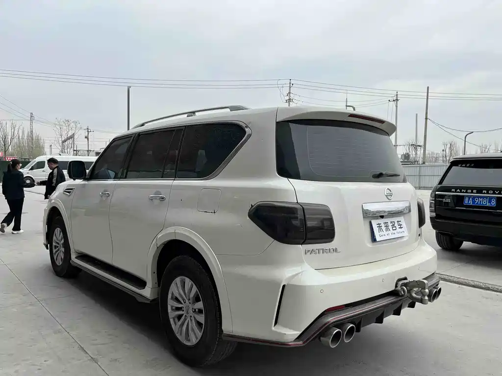 Nissan Patrol — фото 13
