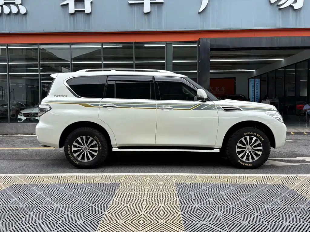 Nissan Patrol — фото 17