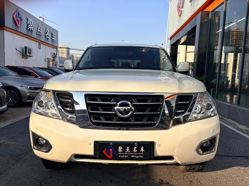 Nissan Patrol — фото 3
