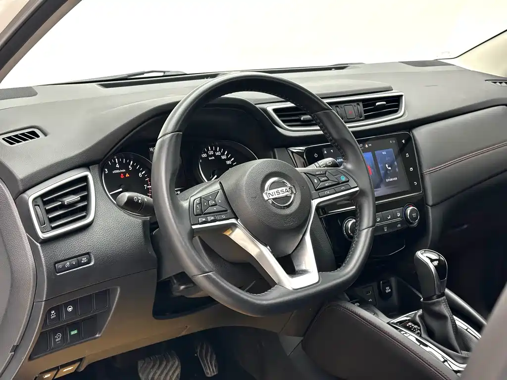 Nissan Qashqai — фото 4