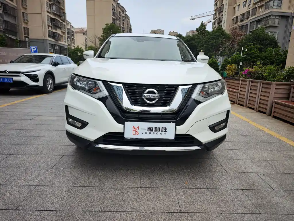 Nissan X-Trail — фото 2