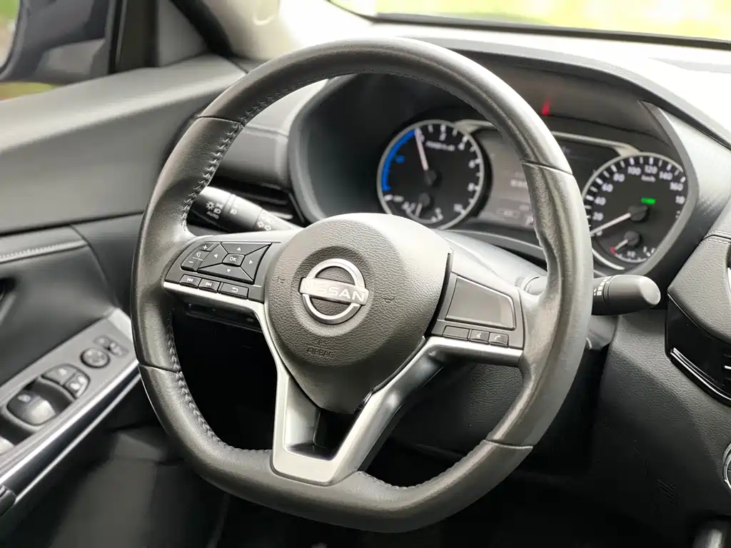 Nissan Sylphy — фото 11