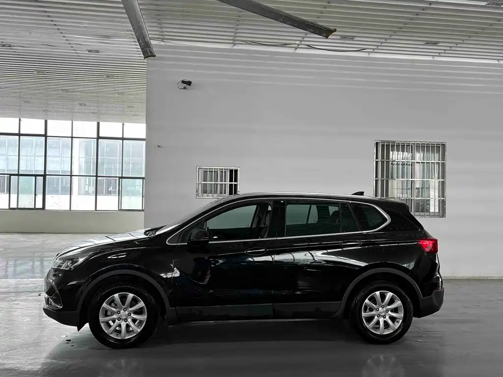 Buick Envision Plus — фото 2