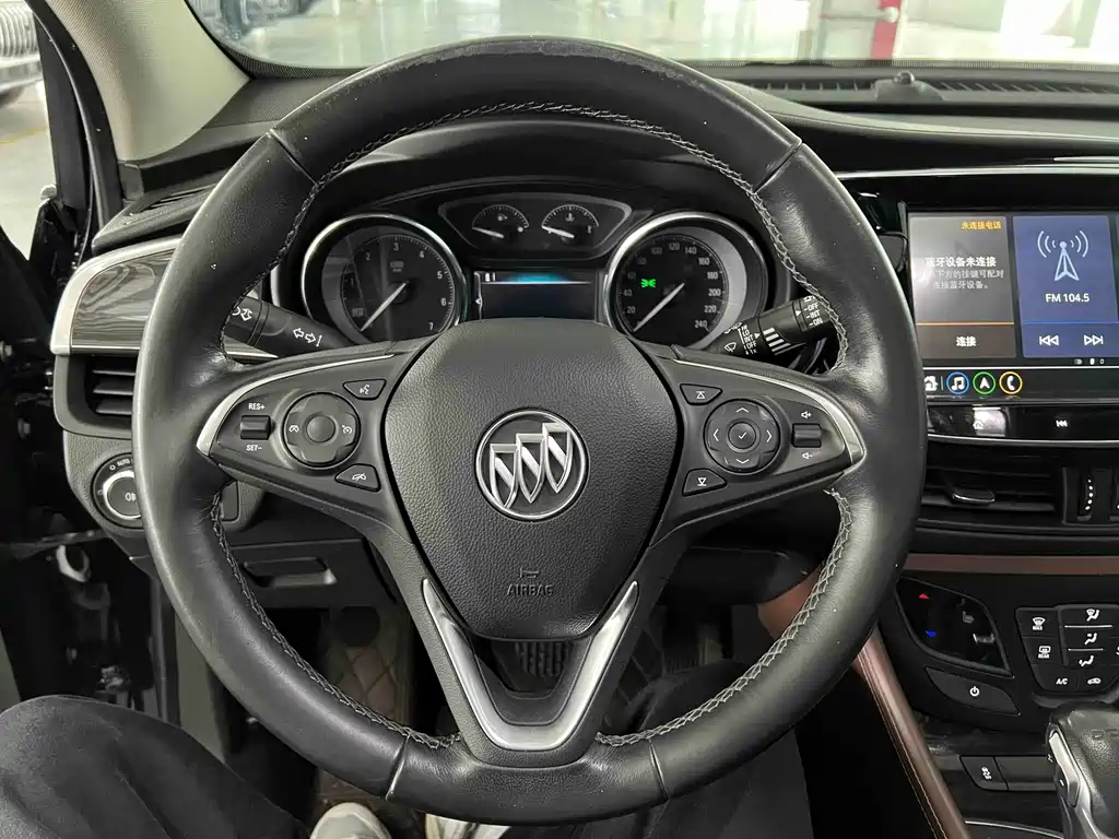 Buick Envision Plus — фото 11