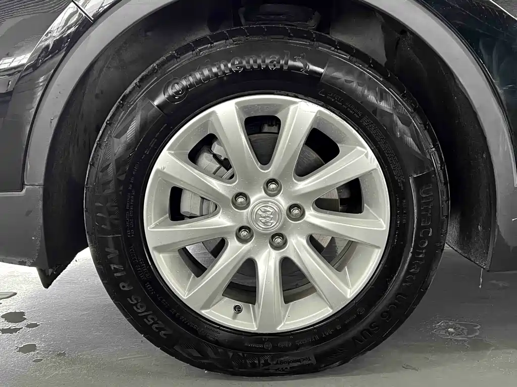 Buick Envision Plus — фото 5