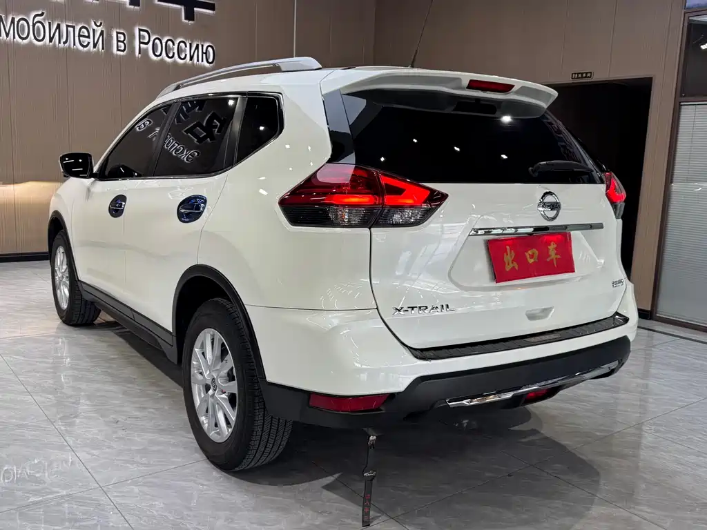Nissan X-Trail — фото 4