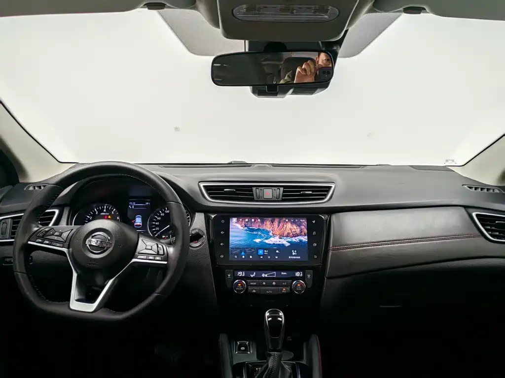 Nissan Qashqai — фото 14