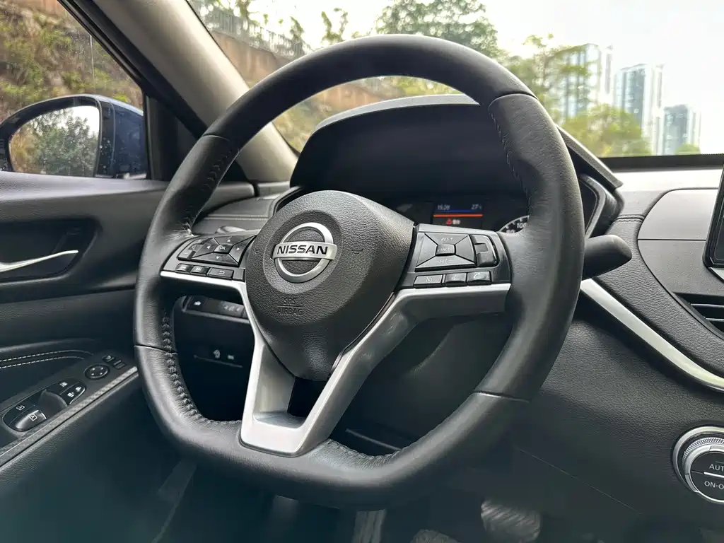 Nissan Teana — фото 18