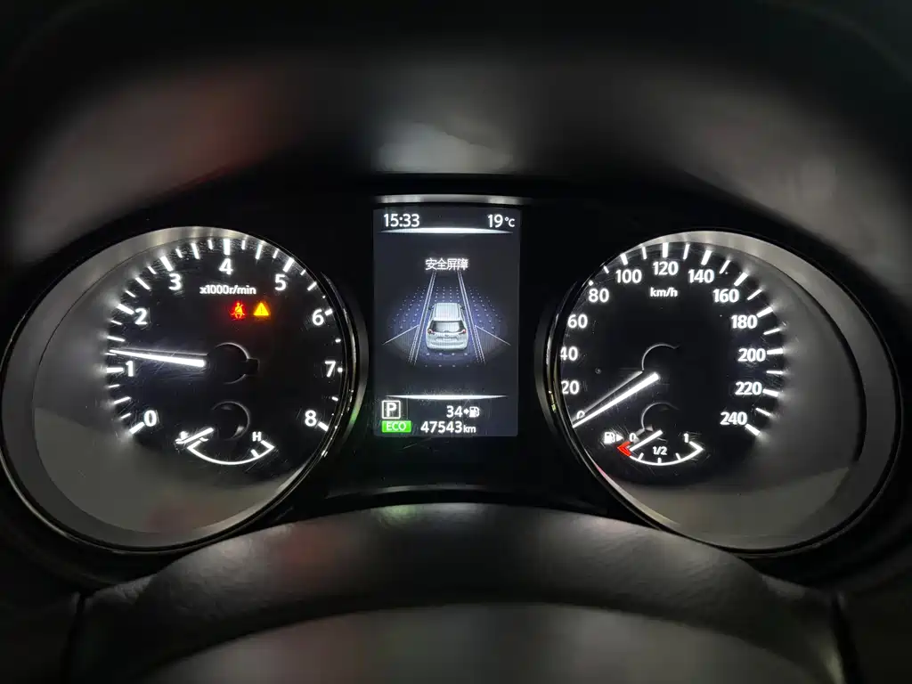 Nissan X-Trail — фото 13