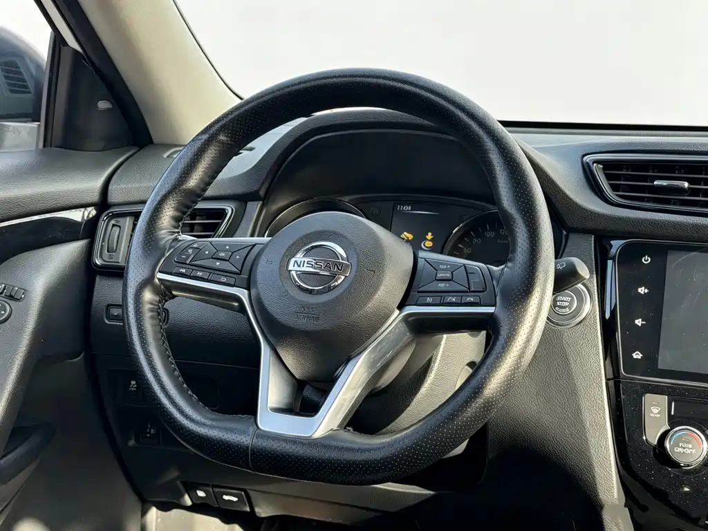 Nissan X-Trail — фото 6