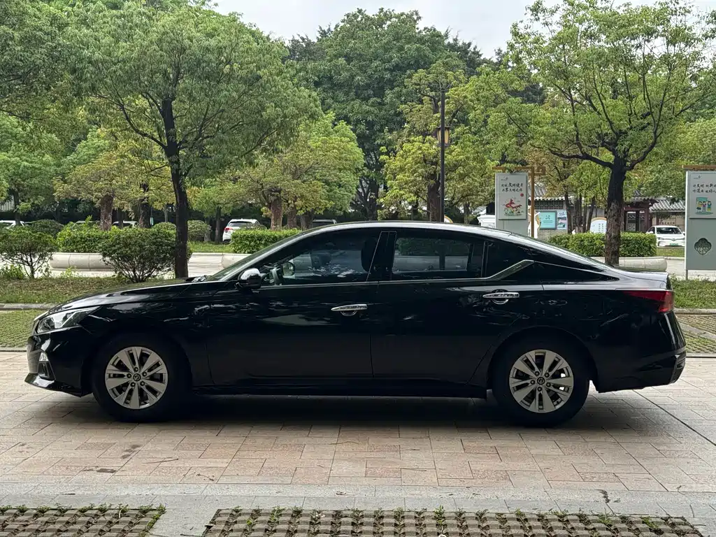Nissan Teana — фото 4