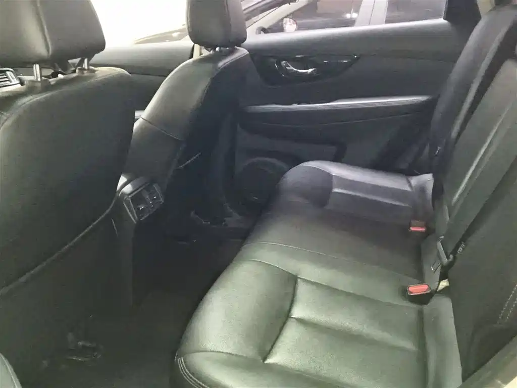 Nissan X-Trail — фото 13