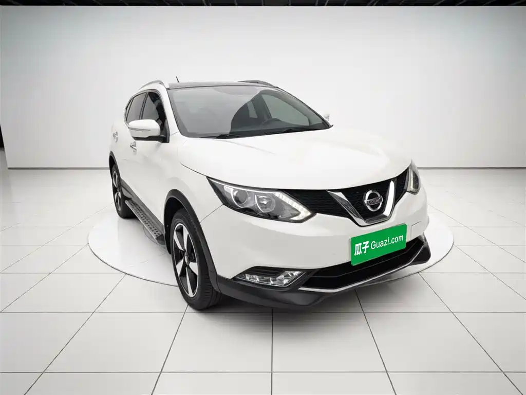 Nissan Qashqai — фото 4